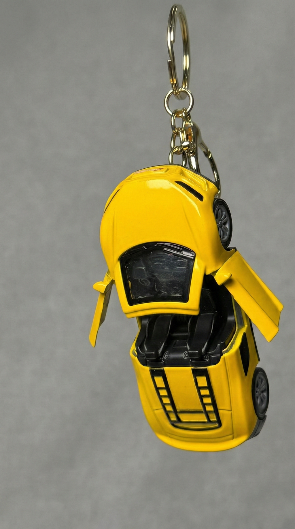 Sports Car Glossy Yellow Finish with Functional Opening Doors & Gold Ring Keychain | Hellzone