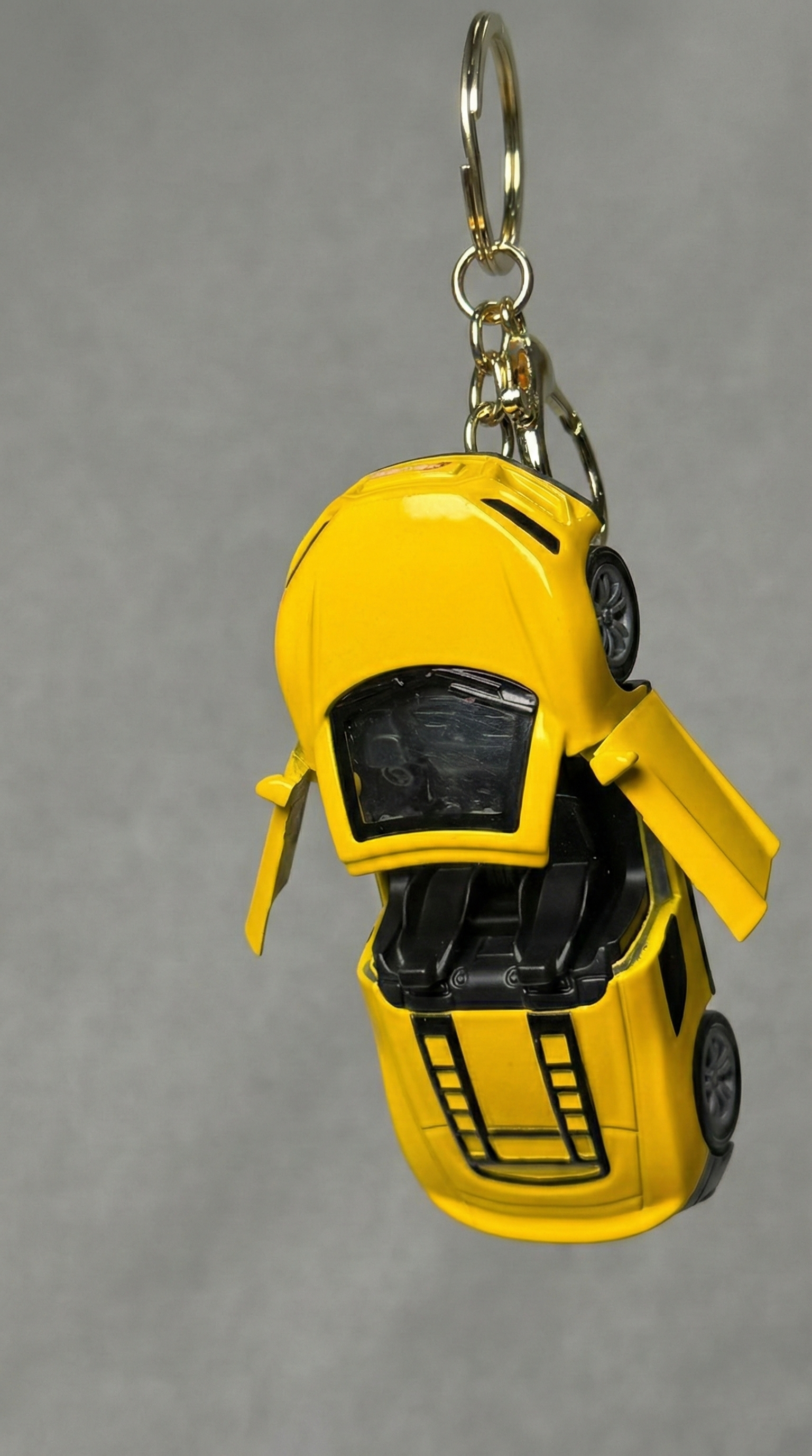 Sports Car Glossy Yellow Finish with Functional Opening Doors & Gold Ring Keychain | Hellzone