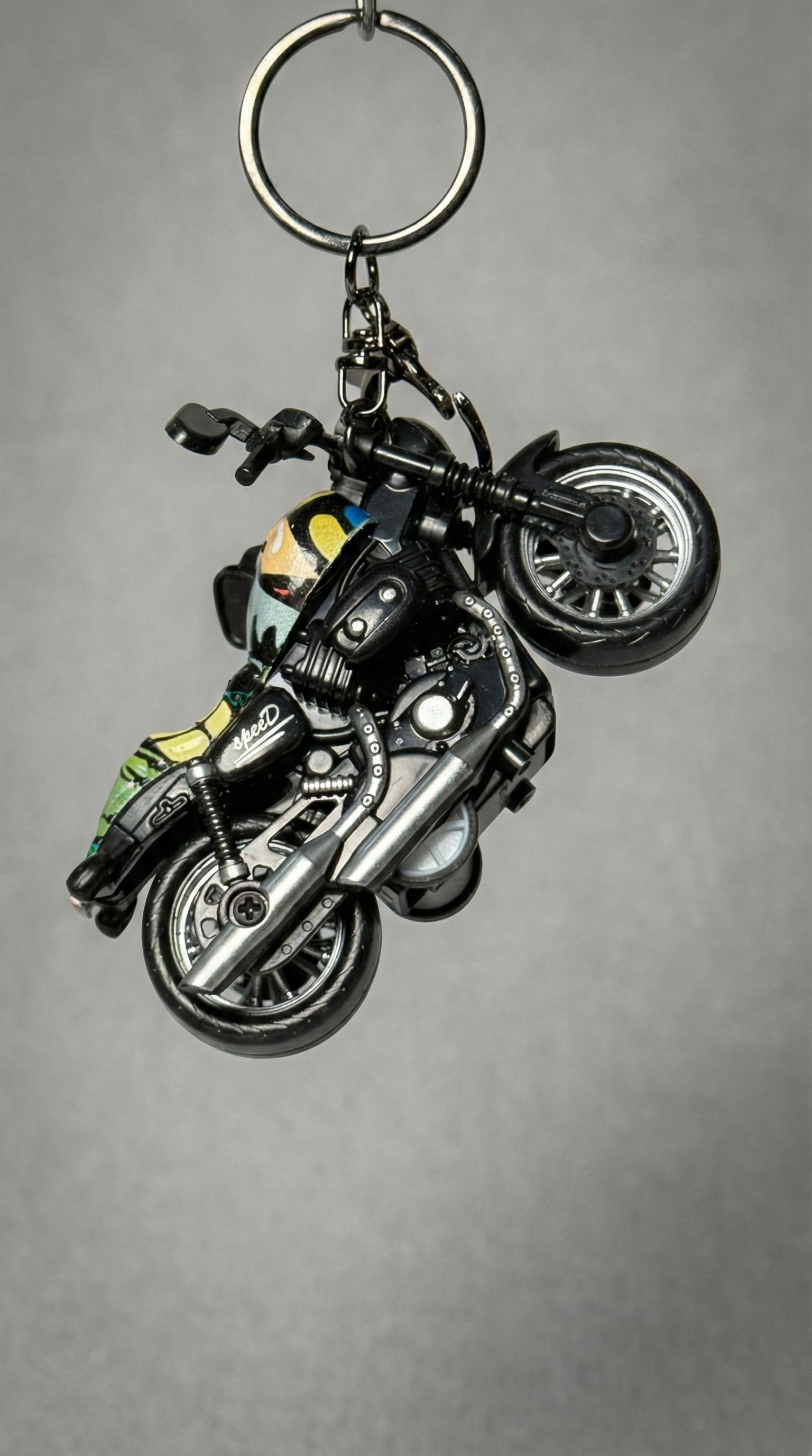 Racing Sport Motorcycle Black & Camo Detailed Replica Keychain | Hellzone