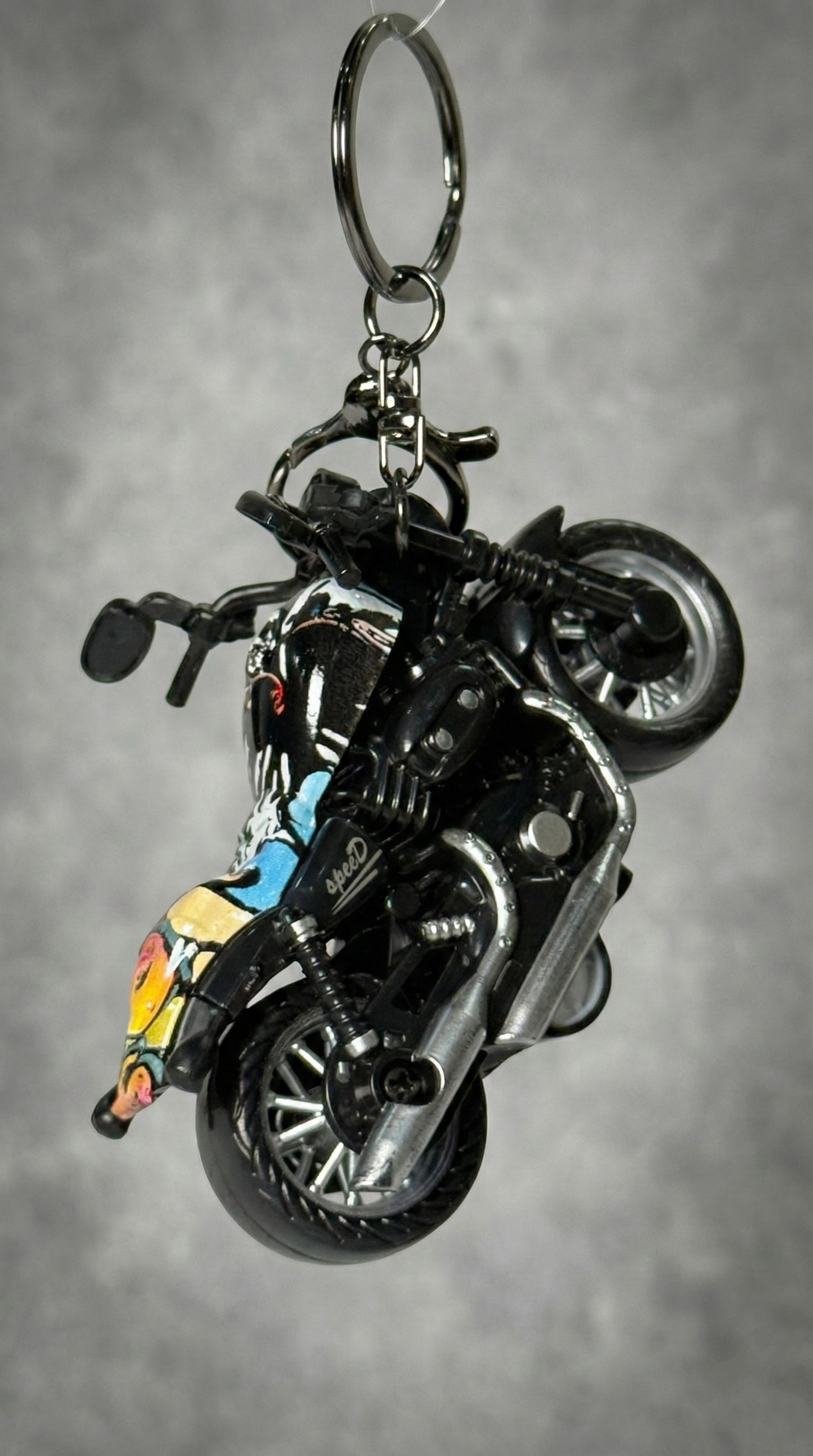 Cruiser Chopper Motorcycle Black & Pop Art Graffiti Tank Replica Keychain | Hellzone
