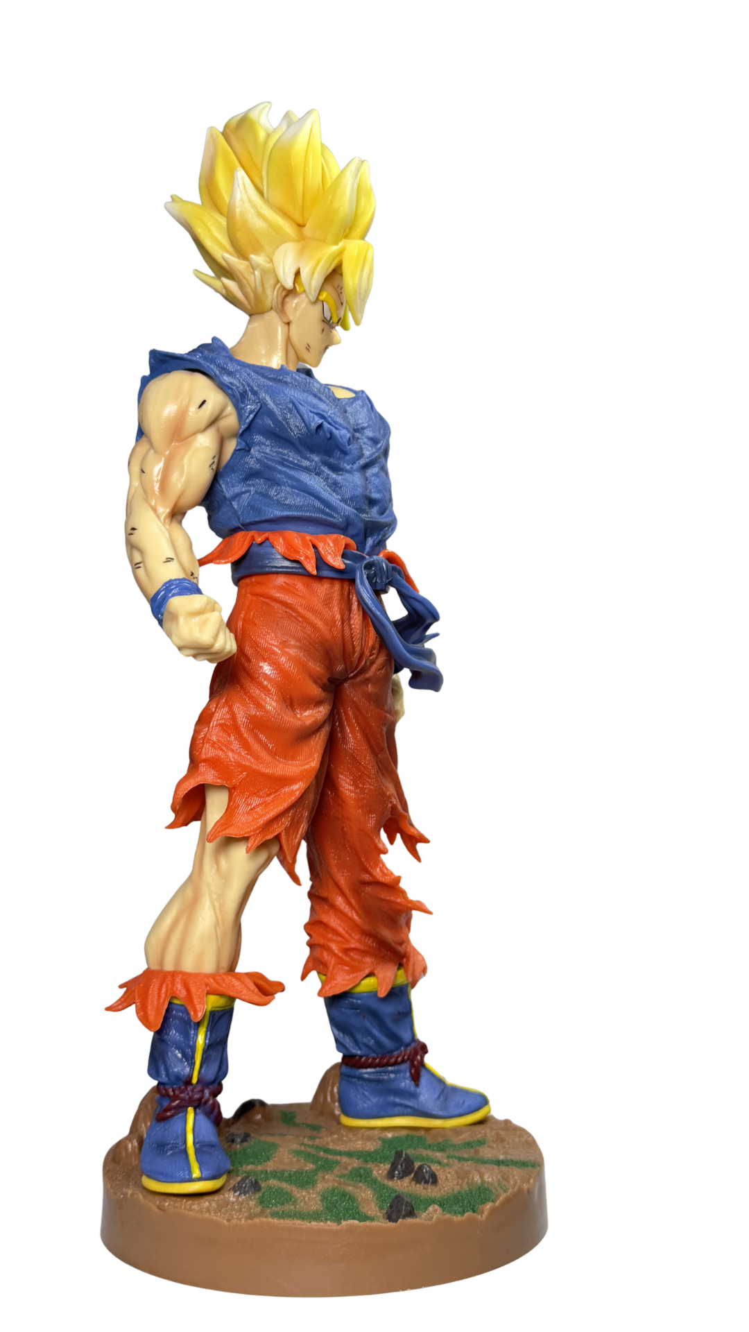 Super Saiyan Goku: Battle-Damaged Edition – Premium Action Figure (44cm) | Hellzone