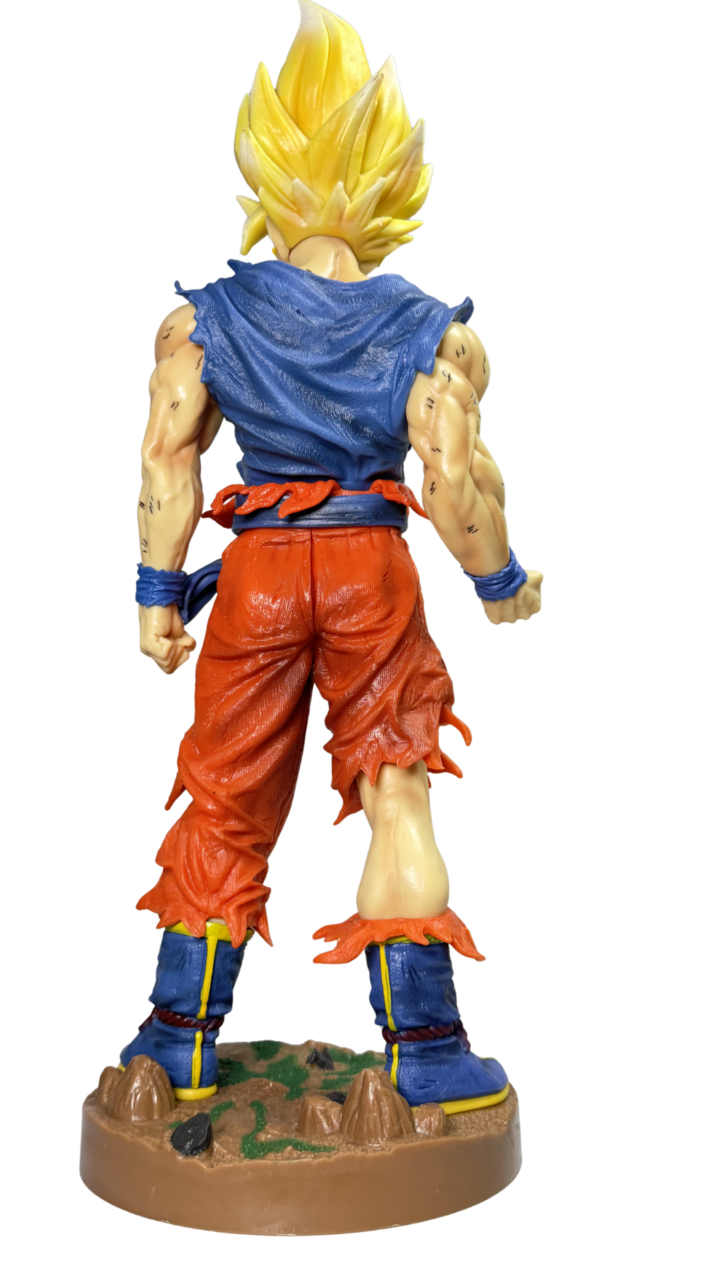 Super Saiyan Goku: Battle-Damaged Edition – Premium Action Figure (44cm) | Hellzone