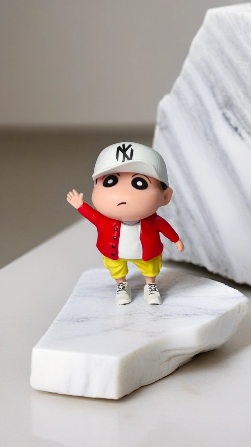 Shin-chan NY Cap & Red Jacket Miniature | Hellzone