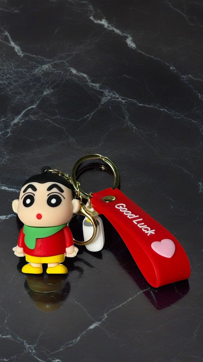 Shin-chan Red Shirt & Green Scarf Keychain | Hellzone