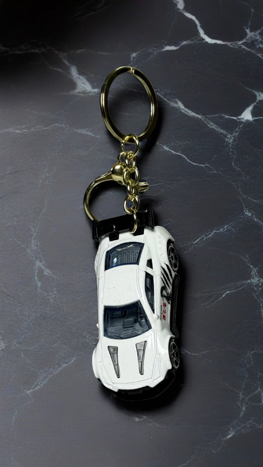 Race Car White GT Model with Large Spoiler & Gold Ring Keychain | Hellzone